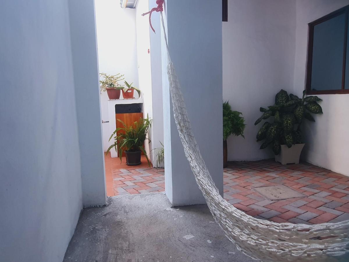 Suite Amoblada En Santa Cruz Puerto Ayora  Buitenkant foto